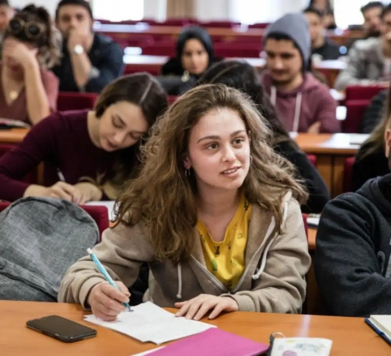 Binlerce öğrenci bekliyordu: Burs ve öğrenim kredisi başvuru sonuçları açıklandı