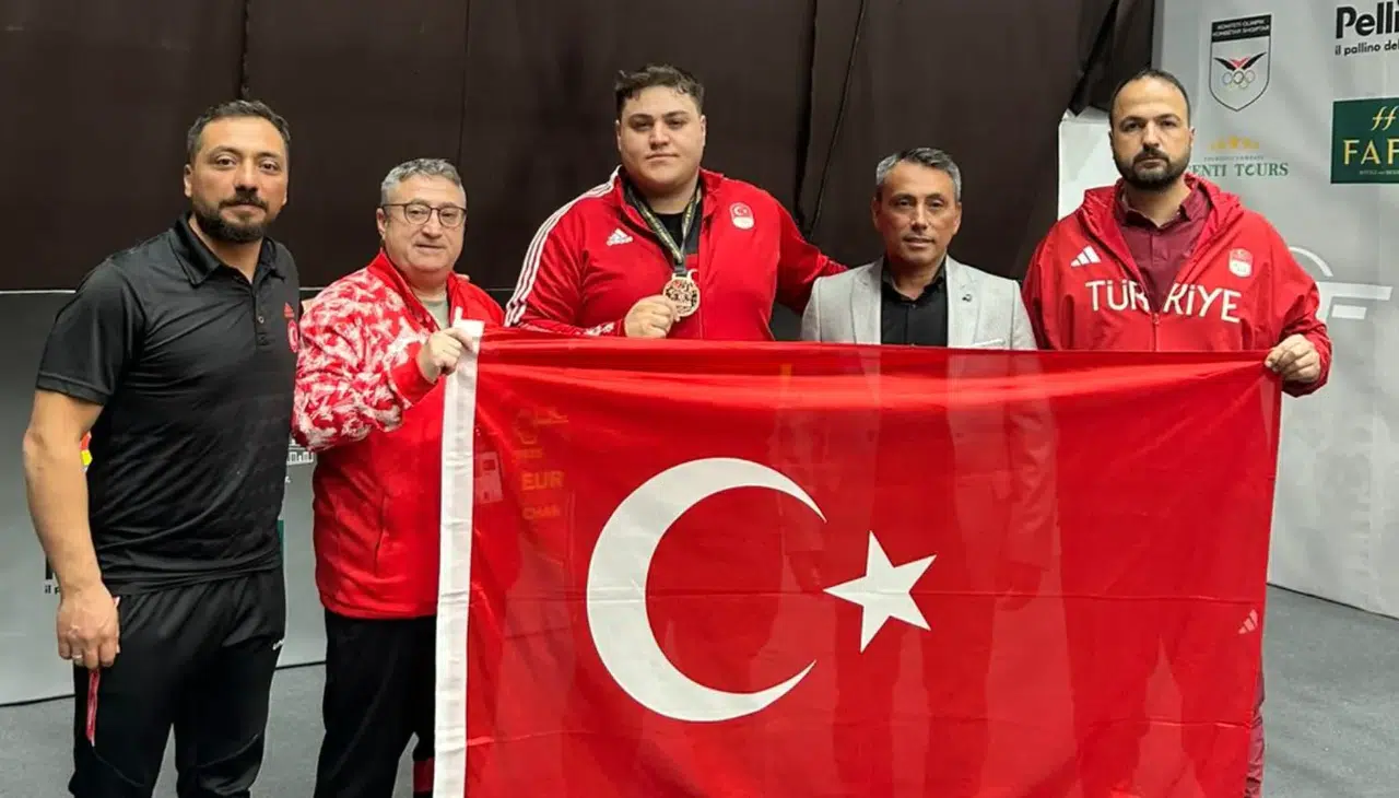 Halterde Selçuklu rüzgarı esiyor. Konya'nın gururu