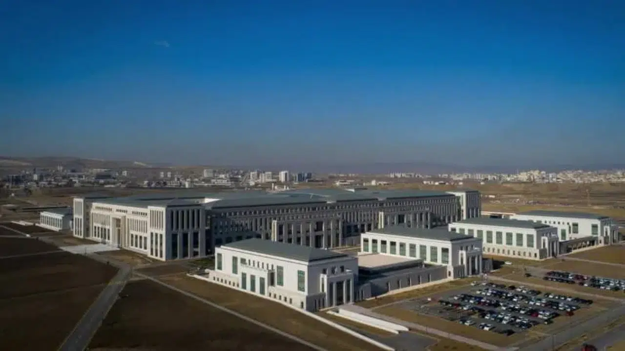 Ajan olmak isteyenler için fırsat: MİT istihbarat uzmanı istihdam edecek