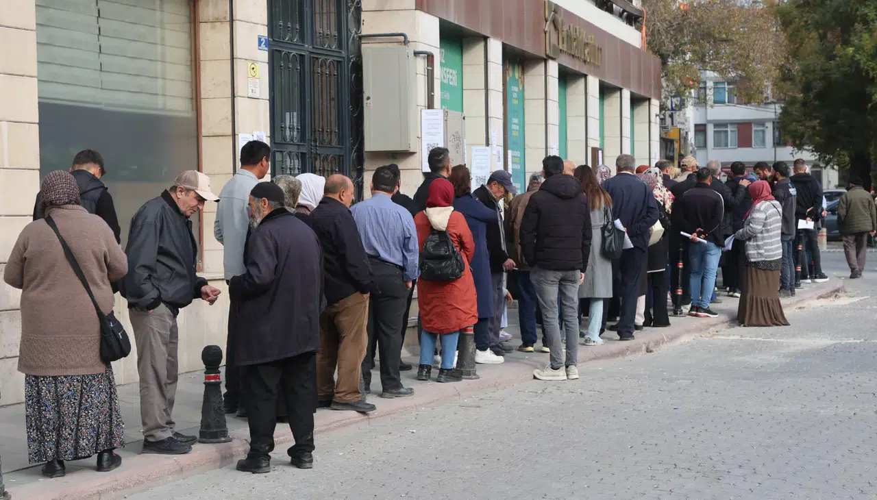 Konya'da TOKİ kuyruğu: Yüzyılın Konut Projesi'ne yoğun ilgi