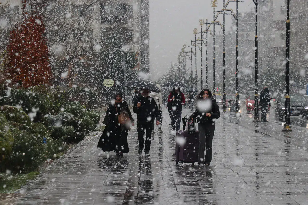 Anadolu'da o iki şehre mevsimin ilk karı düştü