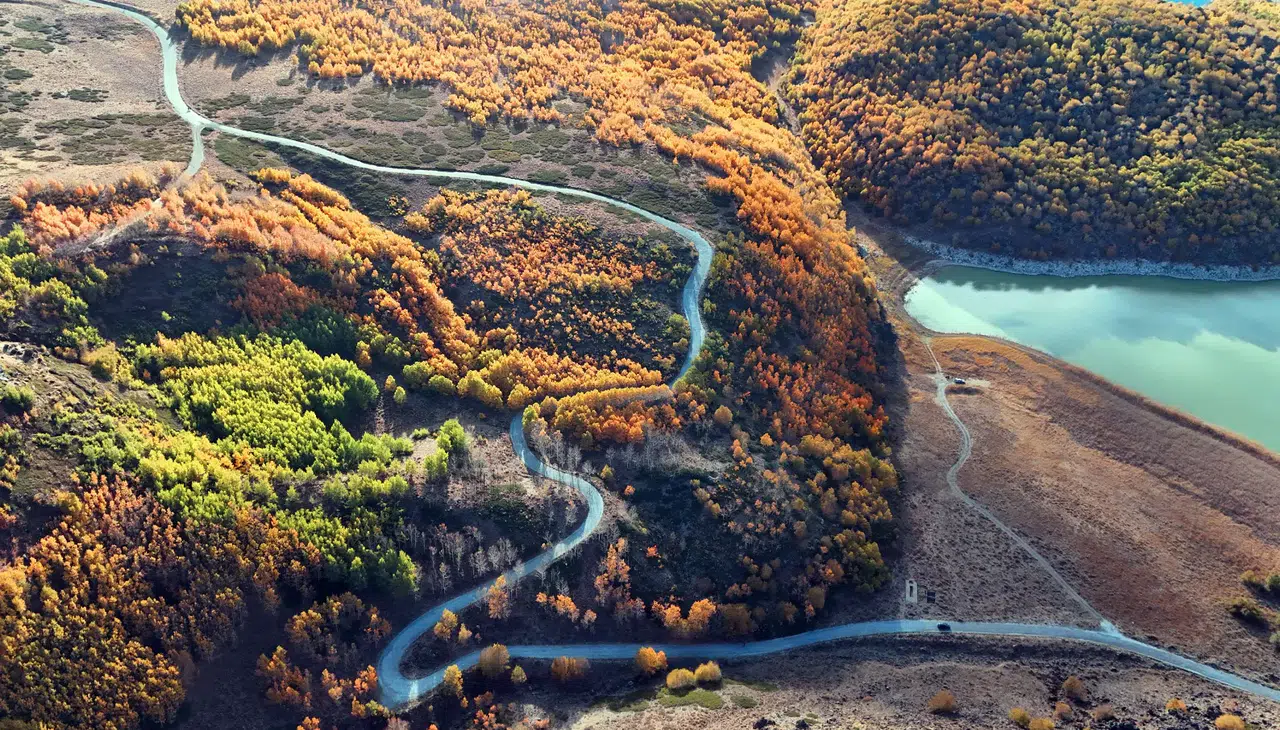 Nemrut Kalderası'nda hayranlık uyandıran sonbahar güzelliği