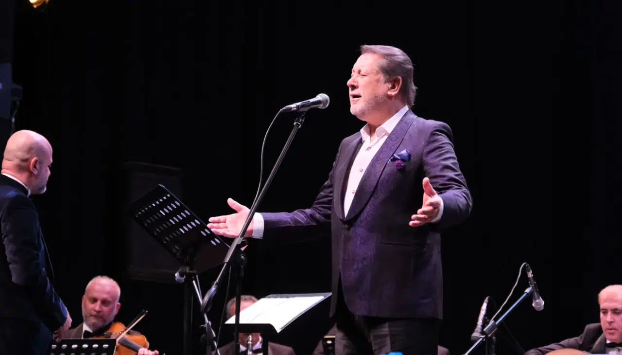 Ahmet Özhan, Konya’ya ısınma turunda: İmza günü var