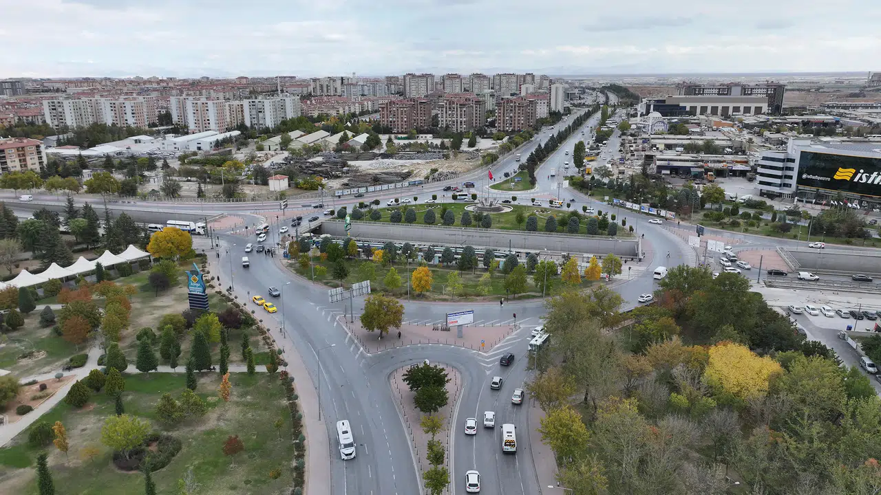 Otogar Kavşağı daraldı: Konyalı sürücüler bu yolları tercih edecek