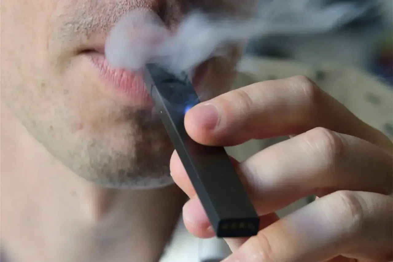 Bilim insanları keşfetti: Elektronik sigara diyabet riskini artırıyor