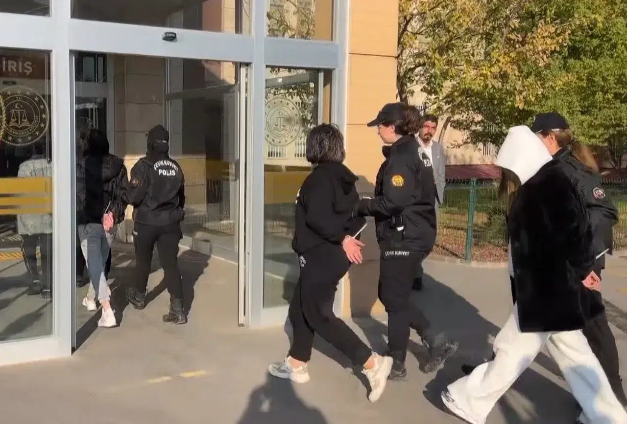 8,5 milyarlık dolandırıcı vurgunu! 15 kişi tutuklandı