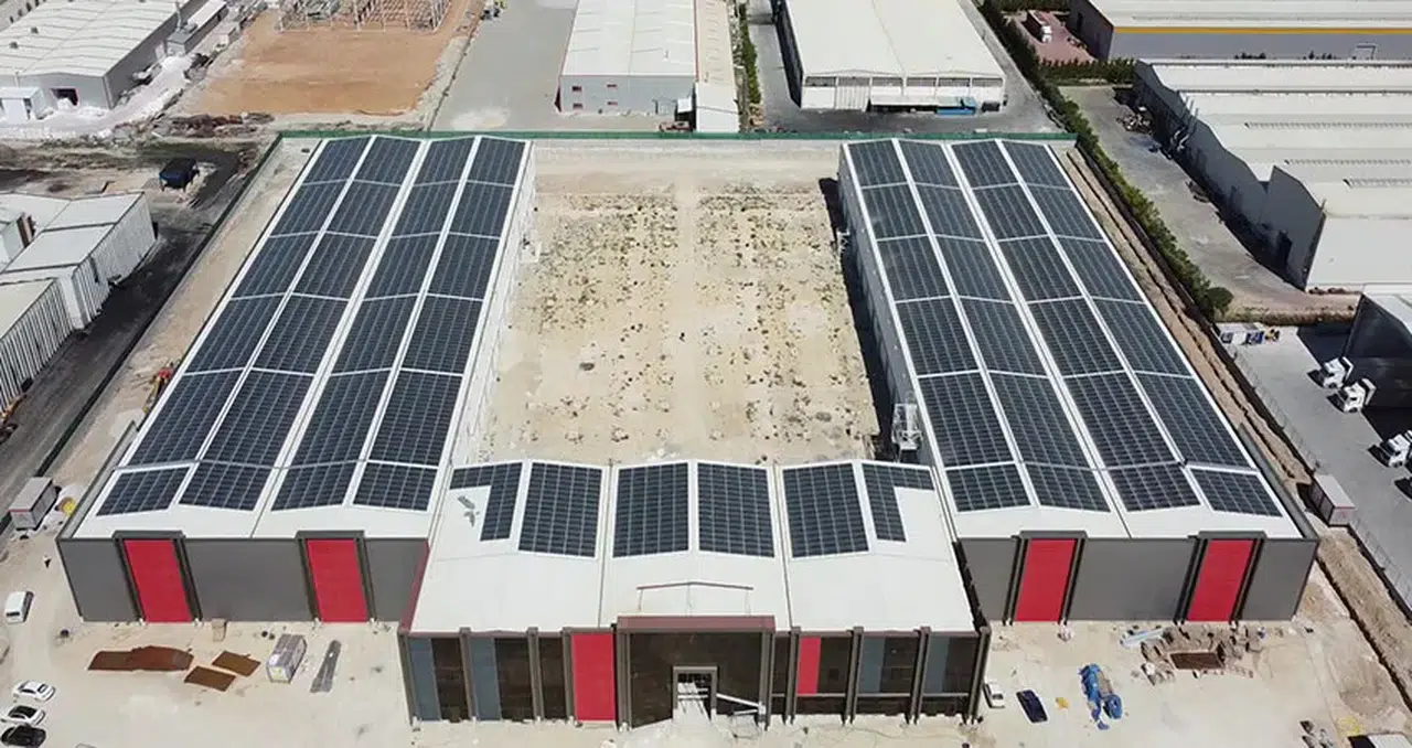 Konya'da korkutan patlama! Çok sayıda ekip sevk edildi yaralılar var