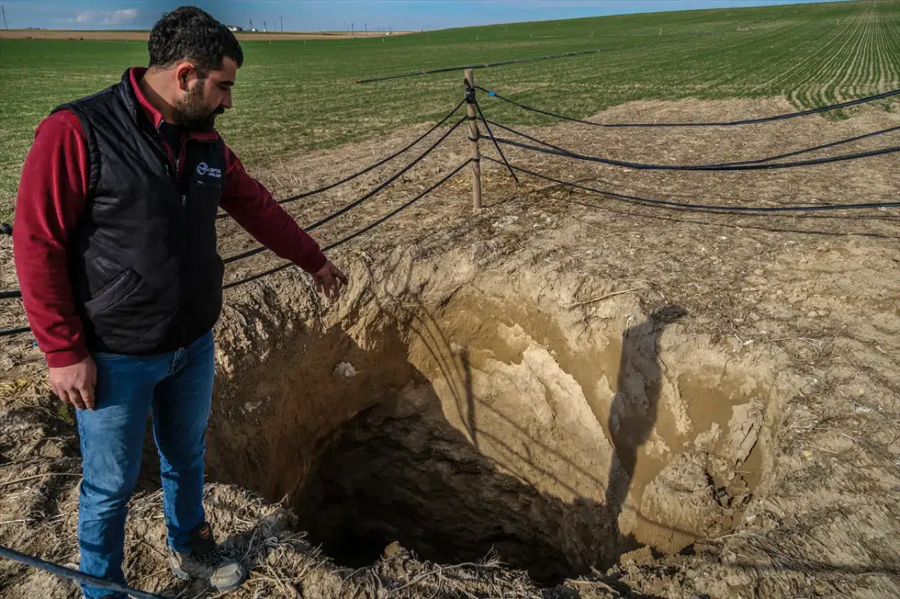 Obruklar dış güçlerin eseri mi? Sosyal medyada "Konyalı çiftçi" tartışması