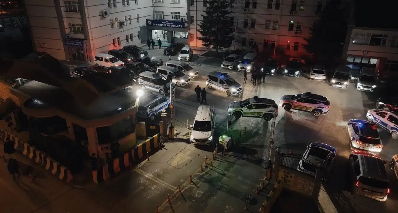 Konya merkezli 21 ilde dolandırıcılık operasyonu: Çok sayıda kişi tutuklandı