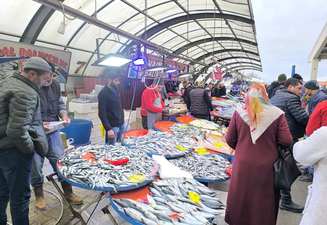 Vatandaş kırmızı ete ulaşamıyor: Balık tezgahlarında alışveriş hızlandı