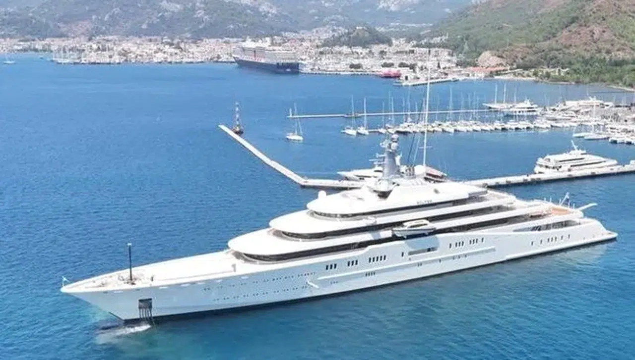 Rus milyarder Abramoviç'in yatı Marmaris'te
