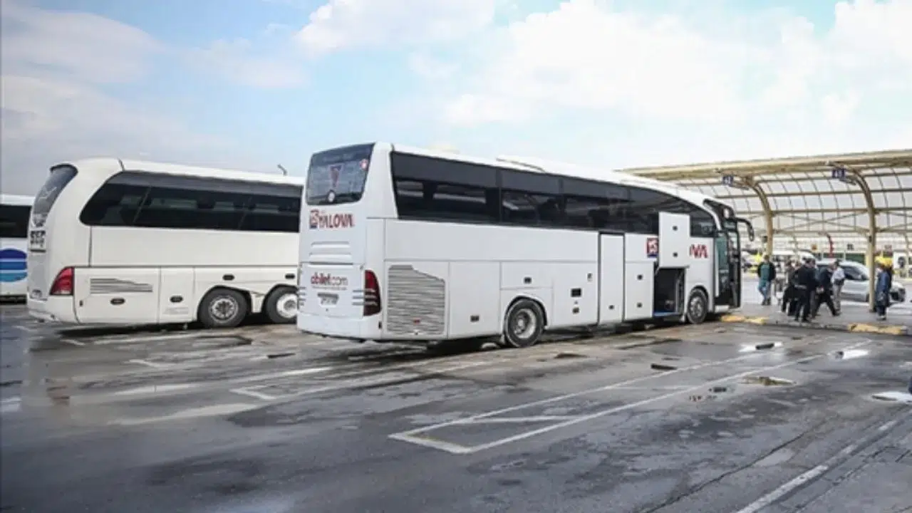 Konya İstanbul arası otobüs ve YHT biletleri uçak biletini solladı
