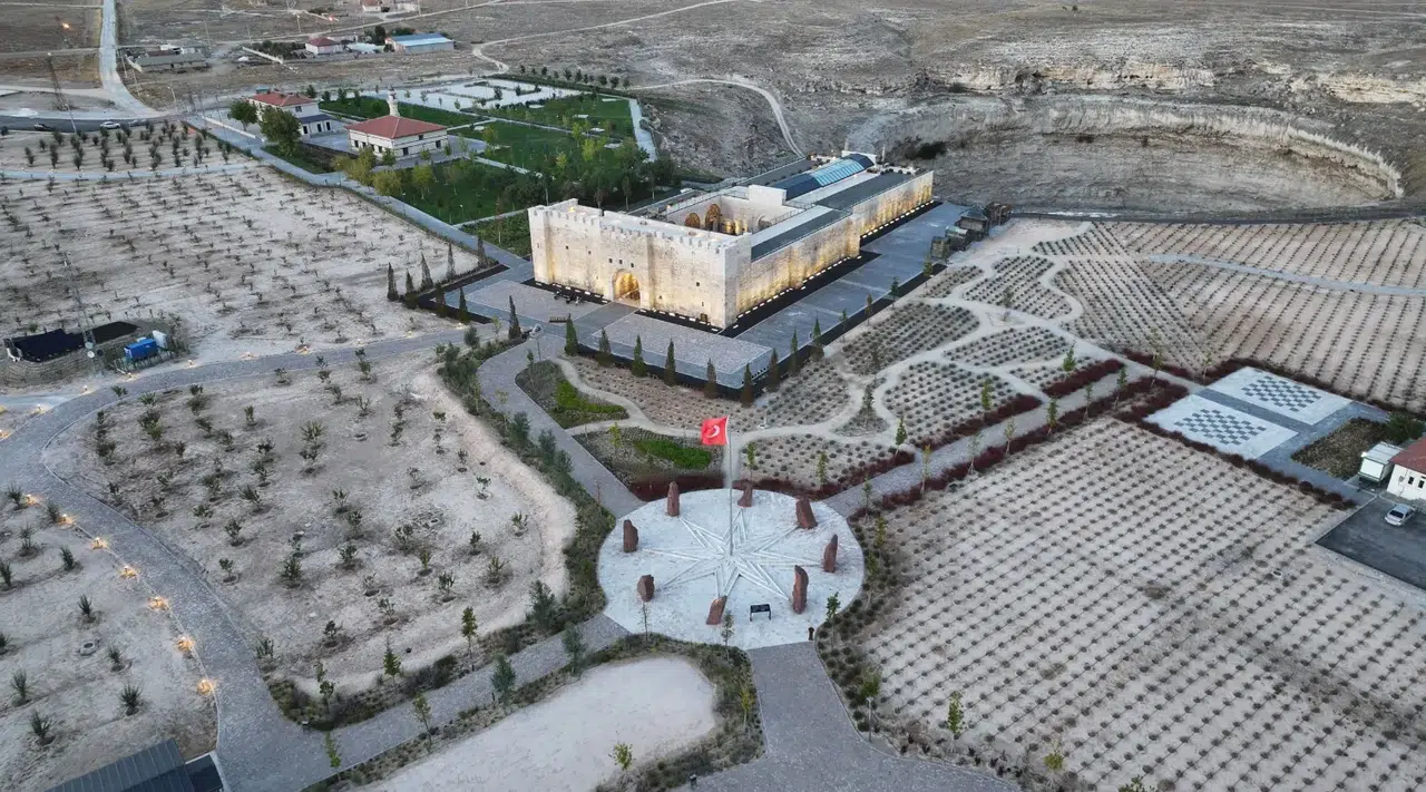 Konya'nın tarihi noktasına girişler ücretli oldu. Obruk artık parayla görülecek