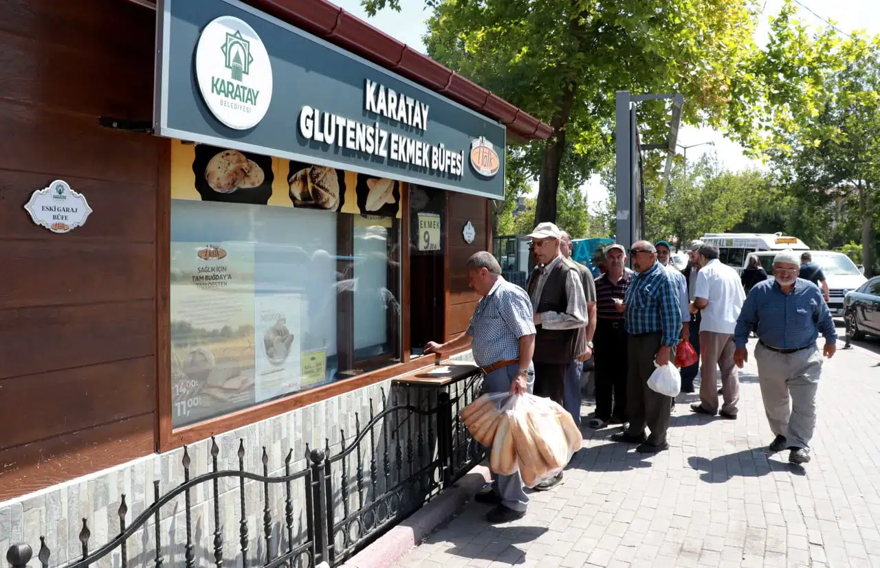 Konyalılar ucuz ve sağlıklı ekmek için zamanla yarıştı. Talep patlaması yaşanıyor