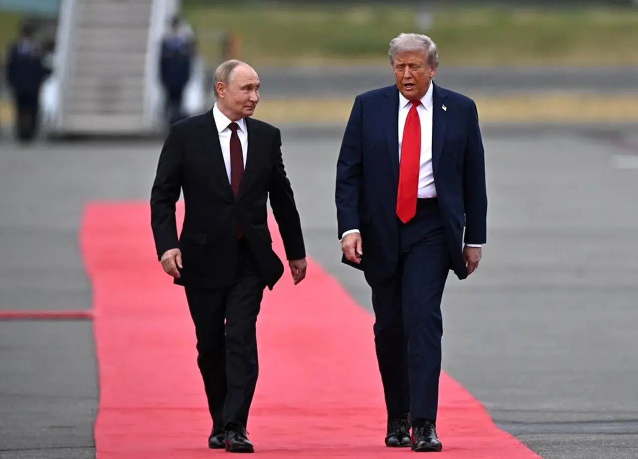 Alaska zirvesinin şifreleri: Kırmızı halı, belirsizlik ve Putin’in dönüşü