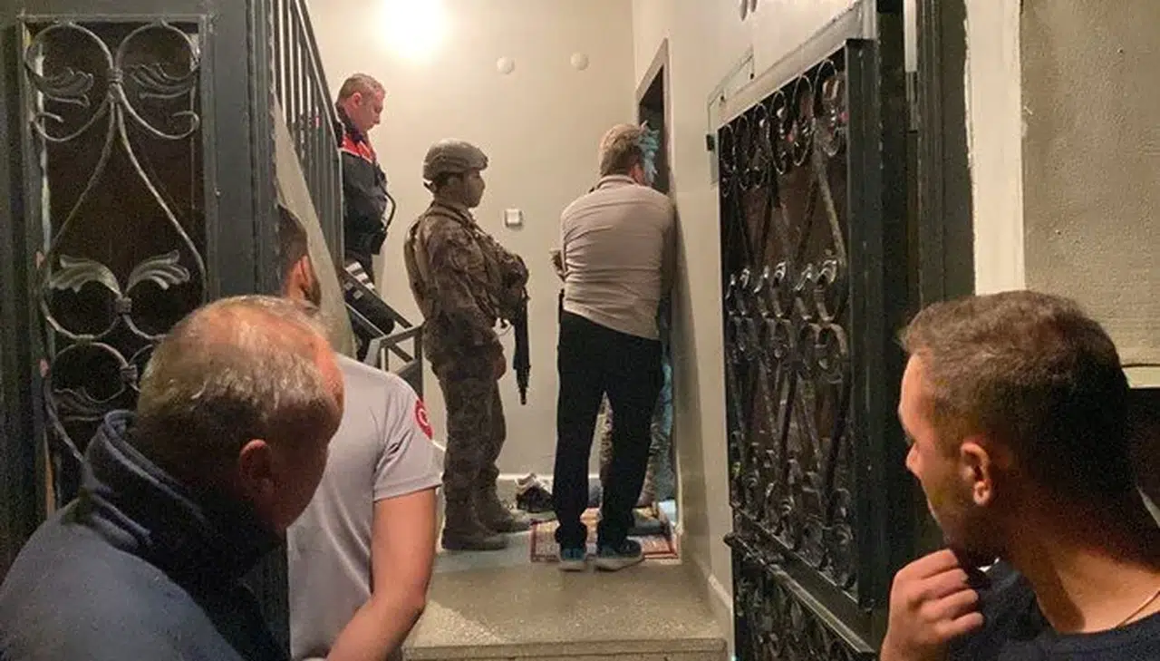 Kendini odaya kapattı: Özel Hareket operasyonla çıkardı