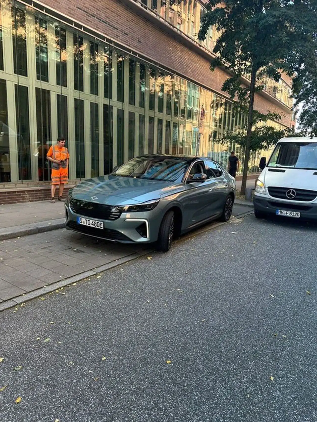 Togg T10F'te bir ilk... Alman plakası takıldı