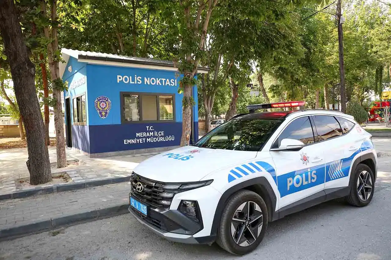Konya'nın riskli görünen caddesine Polis Merkezi geldi. Kafeler Sokağında algı değişecek