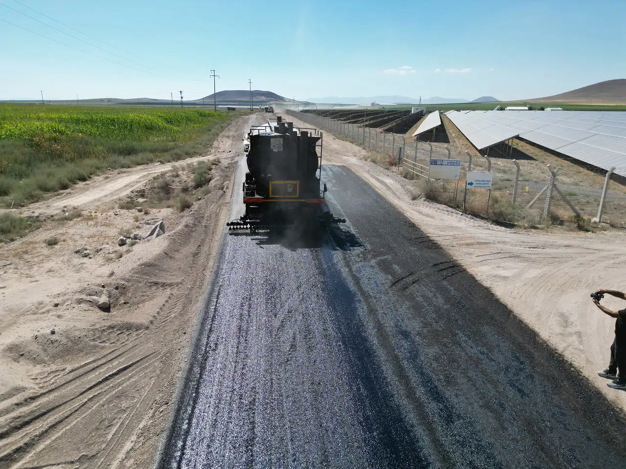 Konya'nın uzak ilçesinde yol seferberliği: Tek tek revize ediliyor