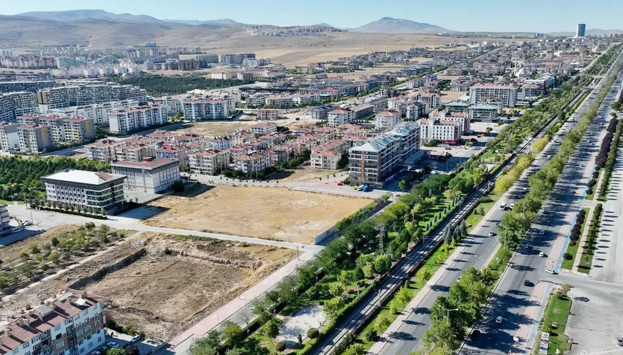 Konya'da kira garantili yeni konut projesinin startı verildi
