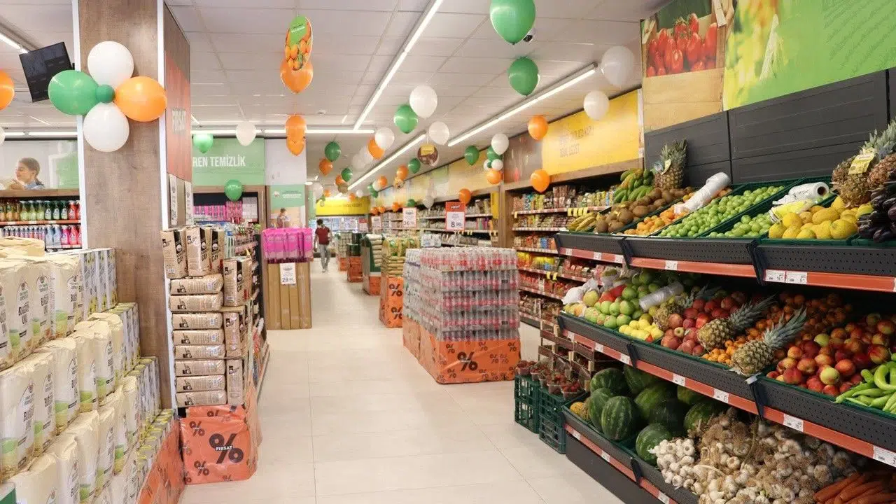 Zincir market çok sayıda personeli işten çıkartacak: Müdürler mercek altına alındı