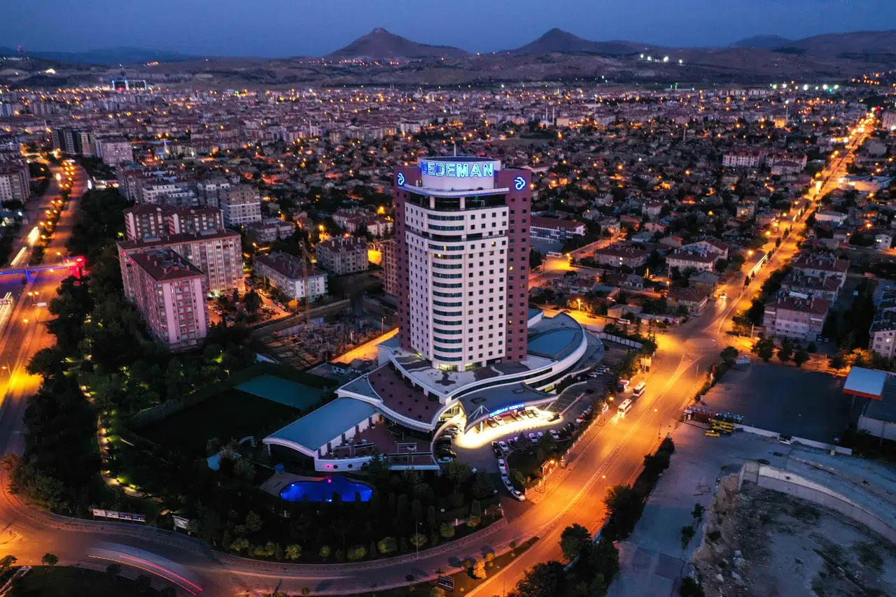 Konya'nın merkezindeki bağlantı yolu daraltılacak! Yer altı çalışması başlıyor