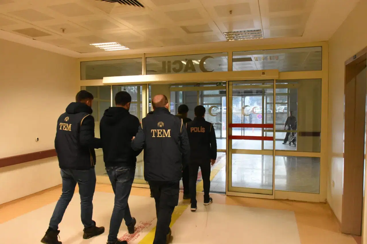 6 ilde FETÖ operasyonu:10 gözaltı