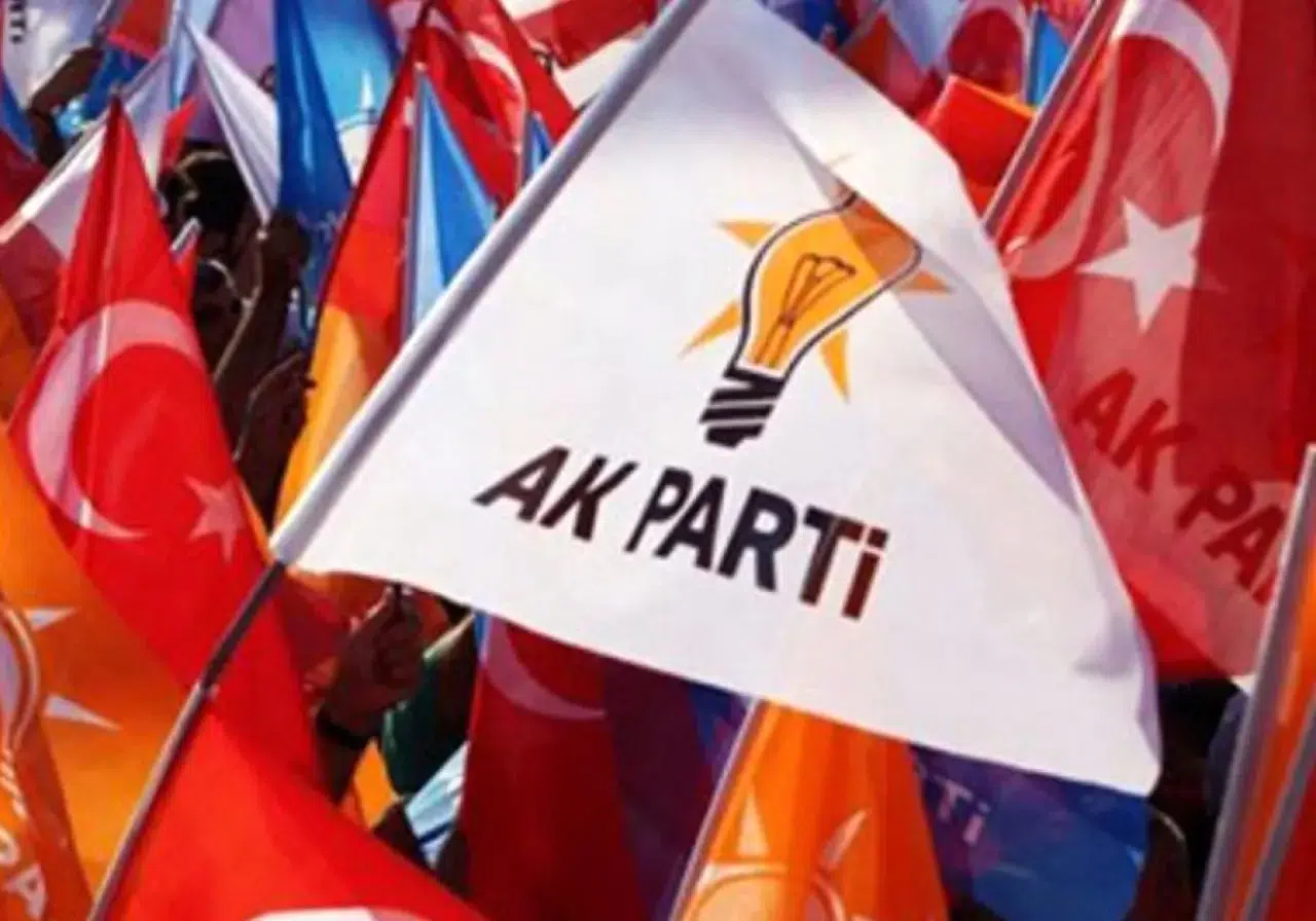 AK Parti'de istifa depremi yaşanıyor