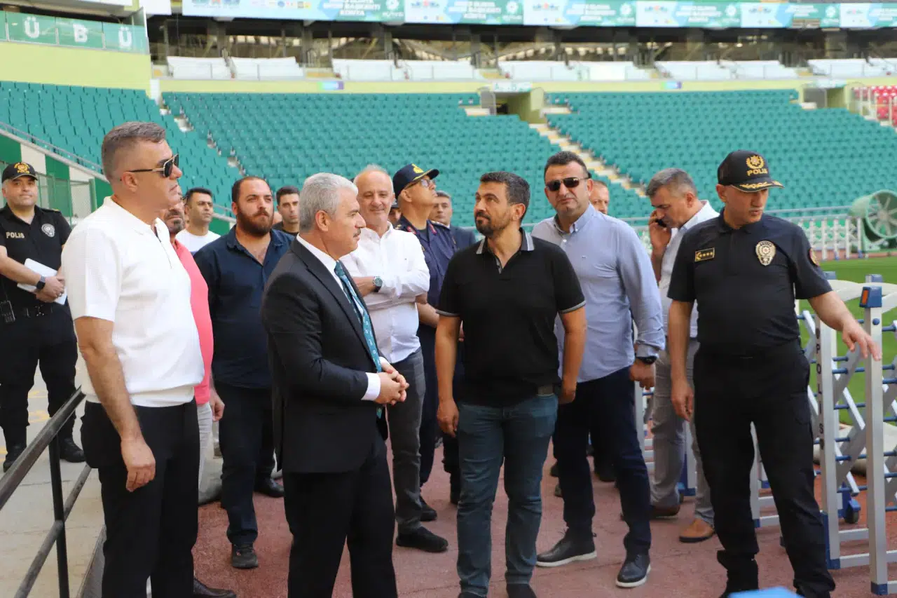 Vali Akın'dan Konya’daki dev maç öncesi stadyumda inceleme