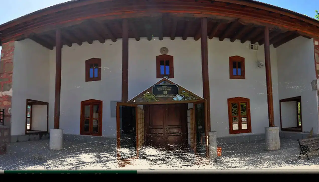Konya’da 800 yıldır ayakta olan tarihi cami büyük ilgi görüyor