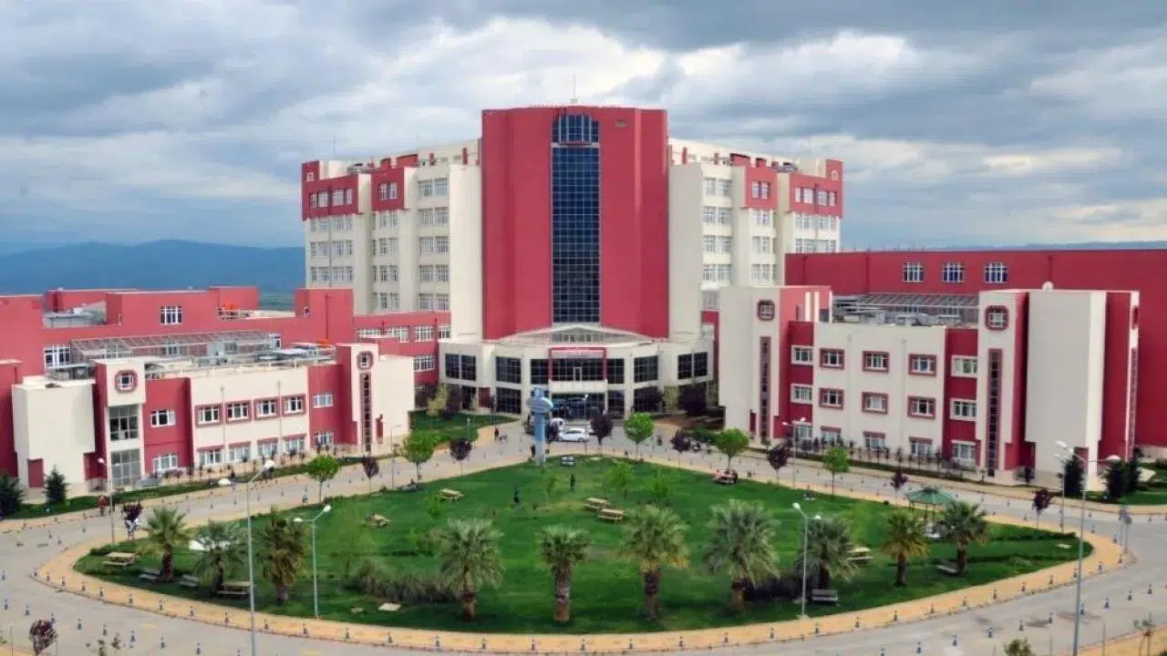 "Bıçak parası" almak yasal mı? O akademisyen görevinden uzaklaştırıldı