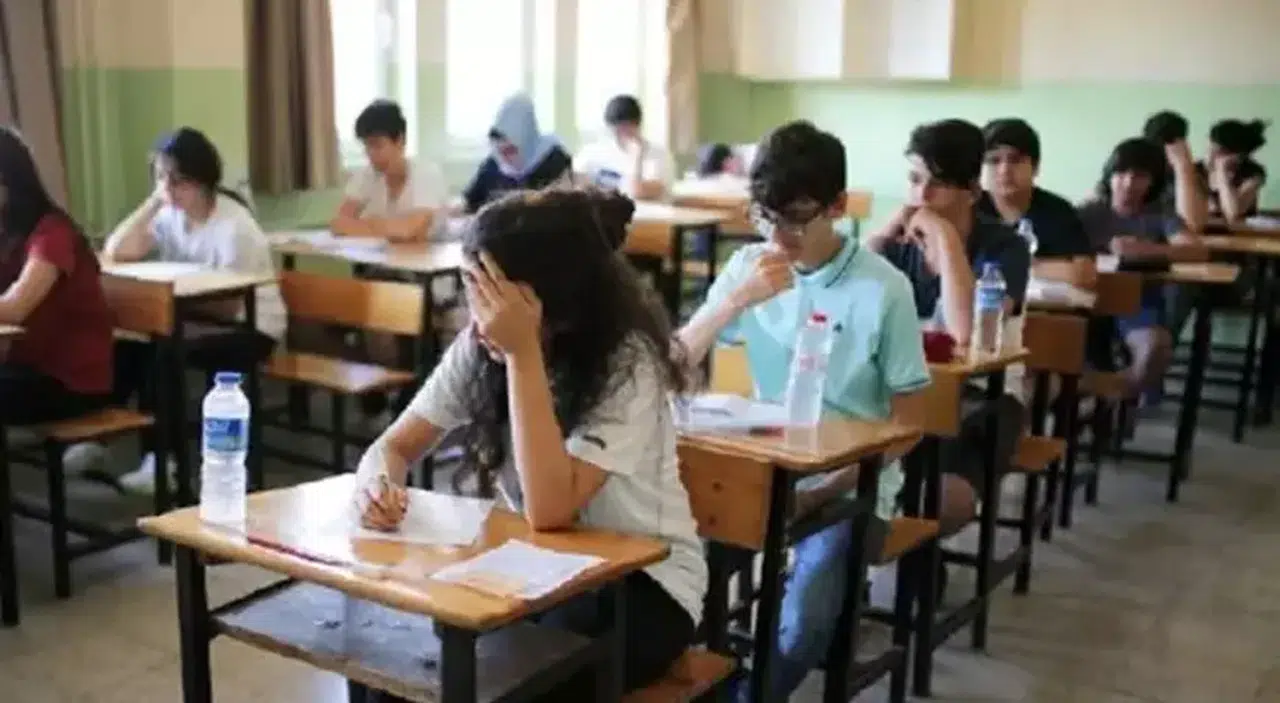 Okumak isteyenler ne yapacak? O liseler kapatıldı