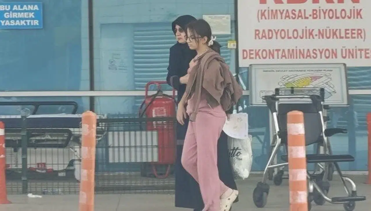 "Yemez olaydık": Düğünde tavuk pilav yediler