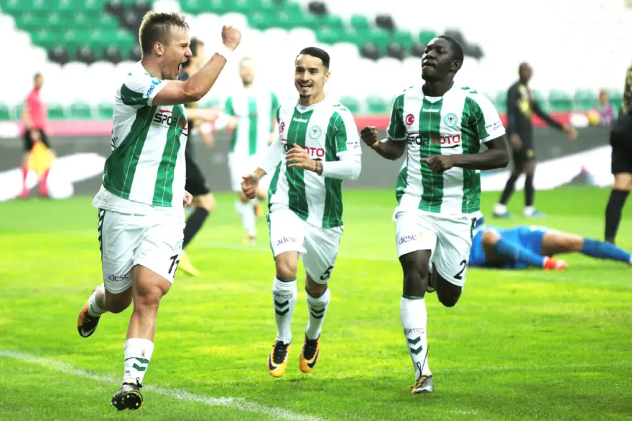 Konyaspor tarihine geçmişti! Yeni takımı şaşırttı