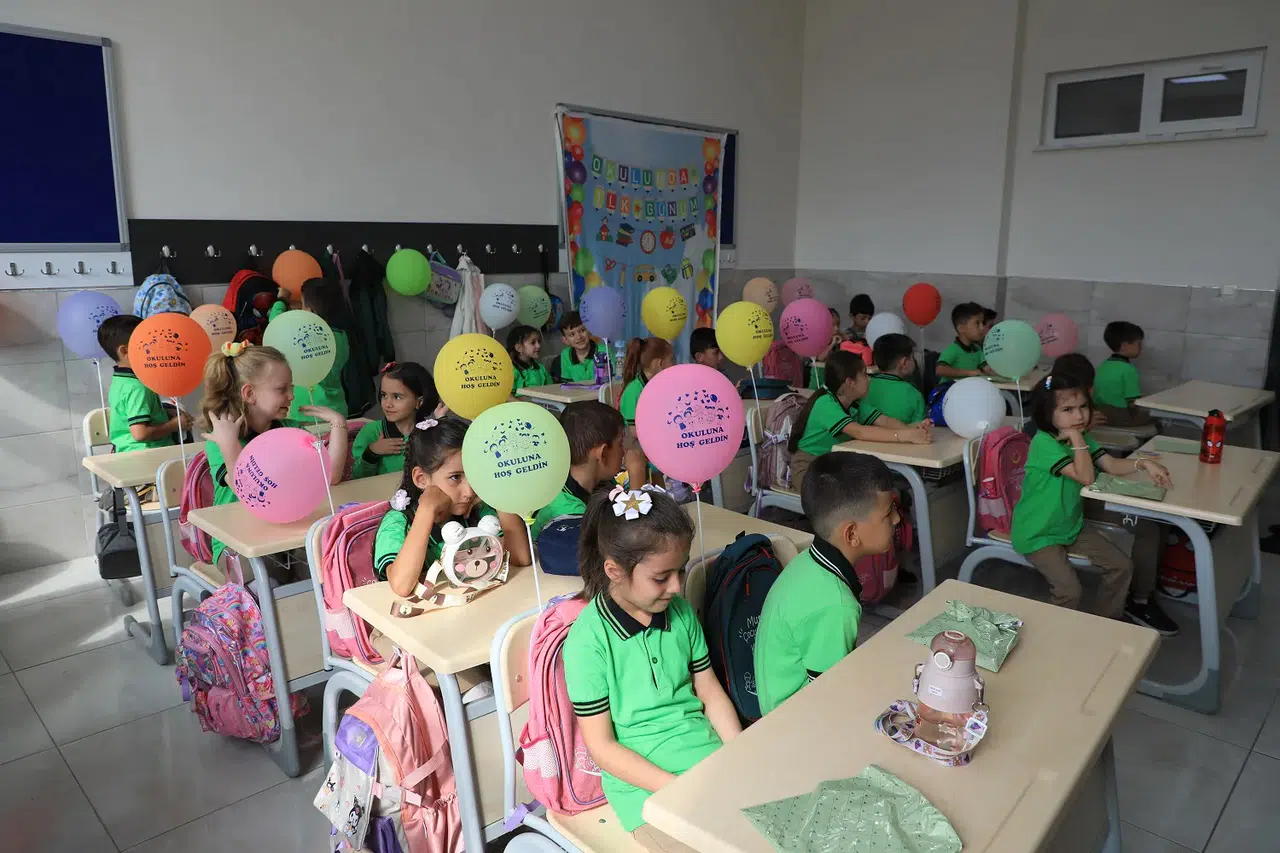 Karatay'dan eğitime büyük destek: 9 yıllık gelenek sürüyor
