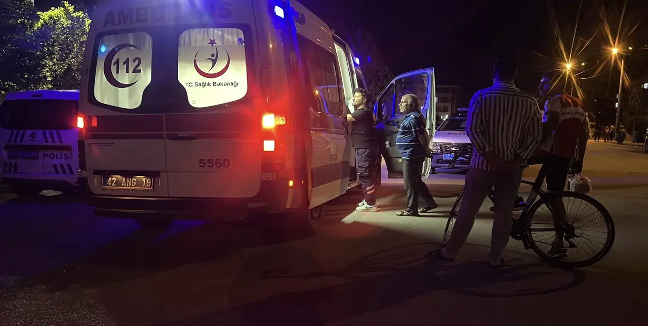 Konya'da dehşet: Parkta üvey babasını bıçakladı