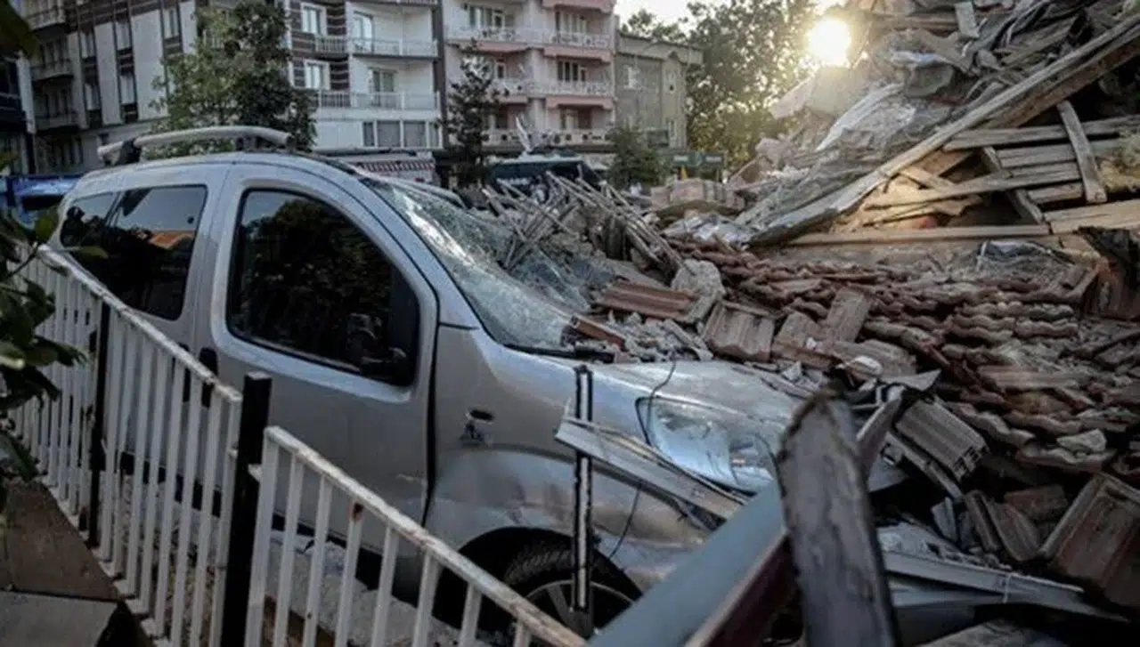 Sındırgı depremi: Artçı sarsıntıların sayısı 8 bini geçti