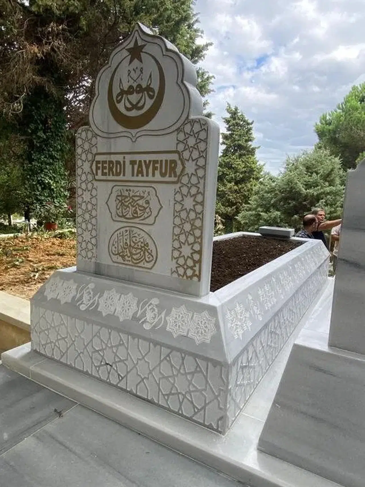 Ferdi Tayfur'un mezarını hangi lider yaptırdı? Hep şarkılarını dinliyordu