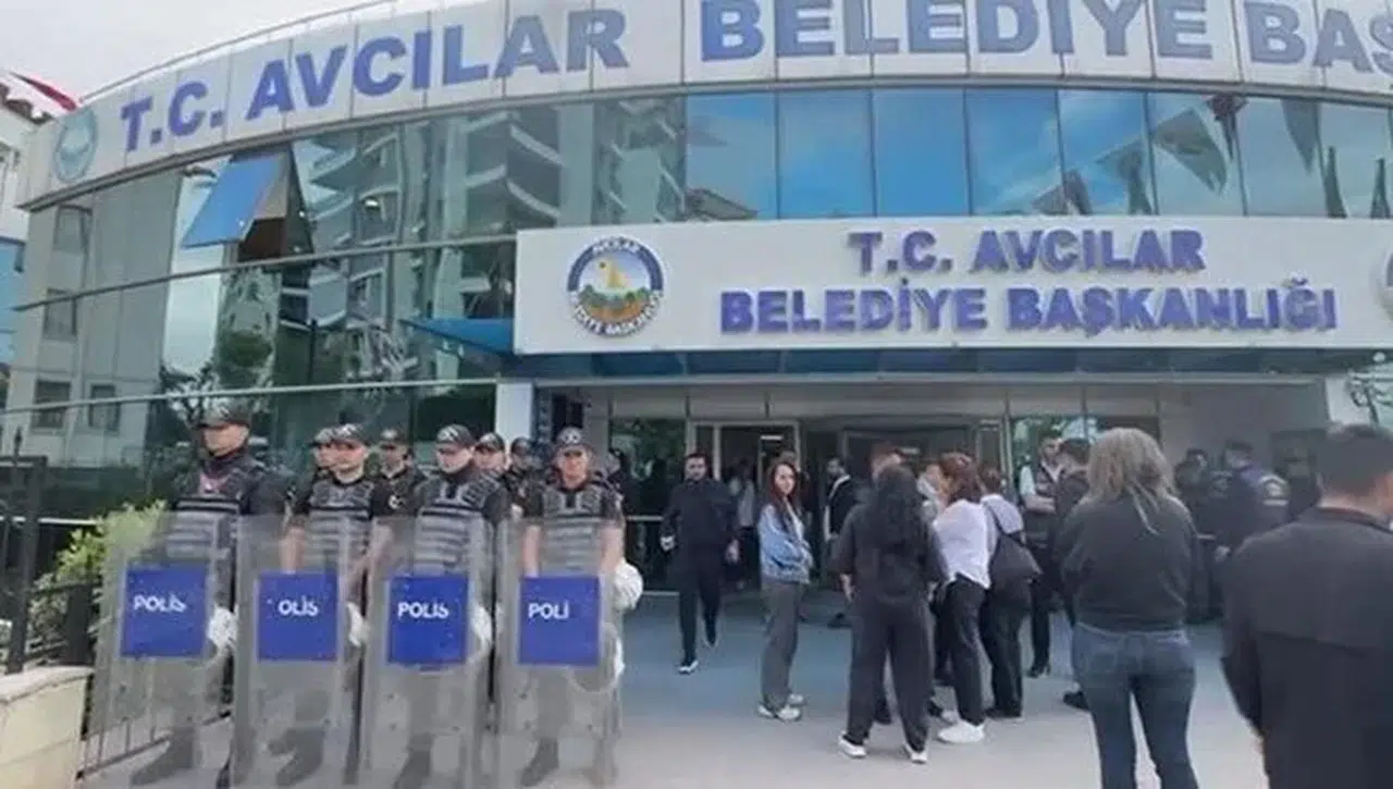 İstanbul'da Avcılar ve Beşiktaş belediyelerine operasyon