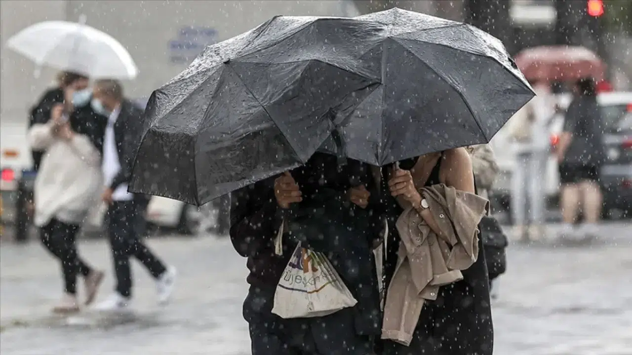 Kombileri hazırlayın: Hava daha da soğuyacak, yağış geliyor