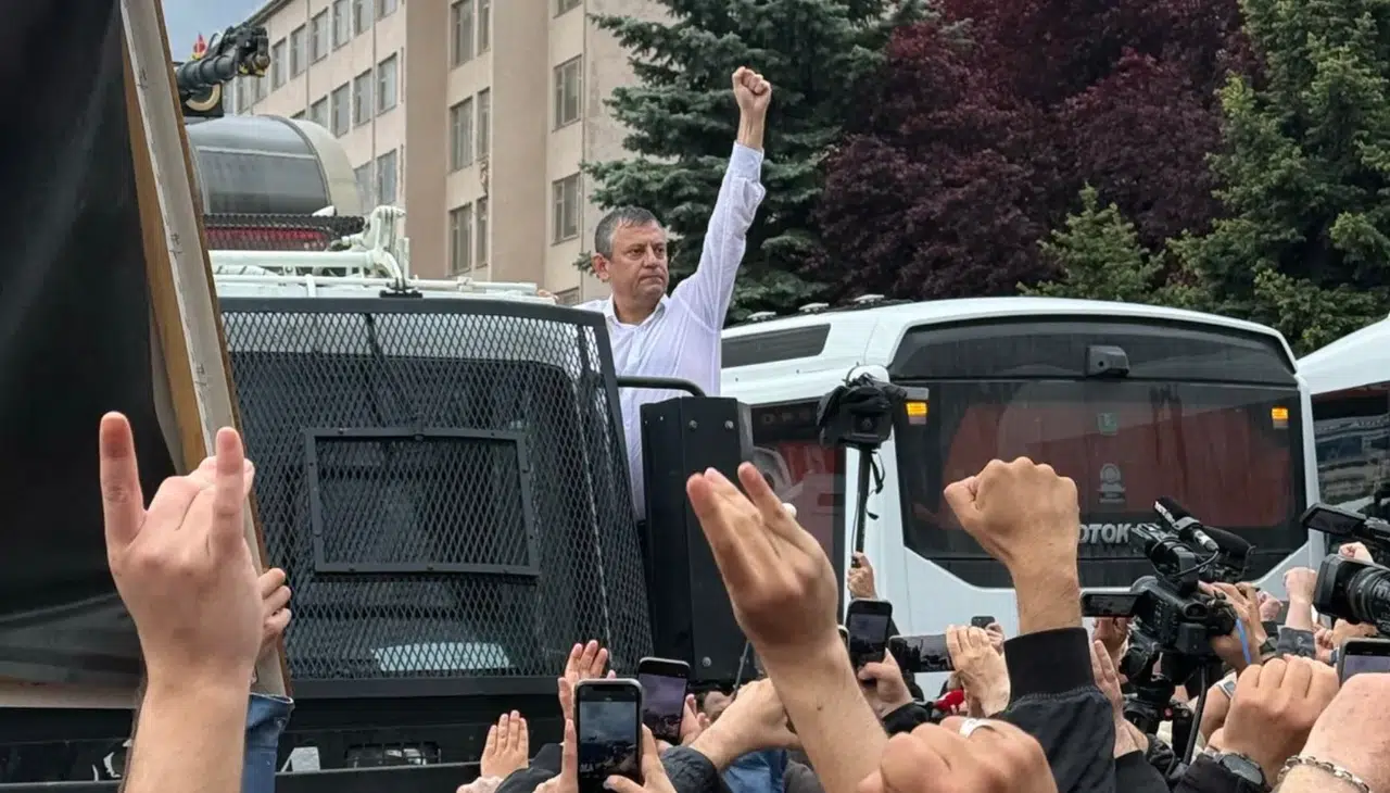 Özgür Özel: Bize Meclis’teki odamız yeter