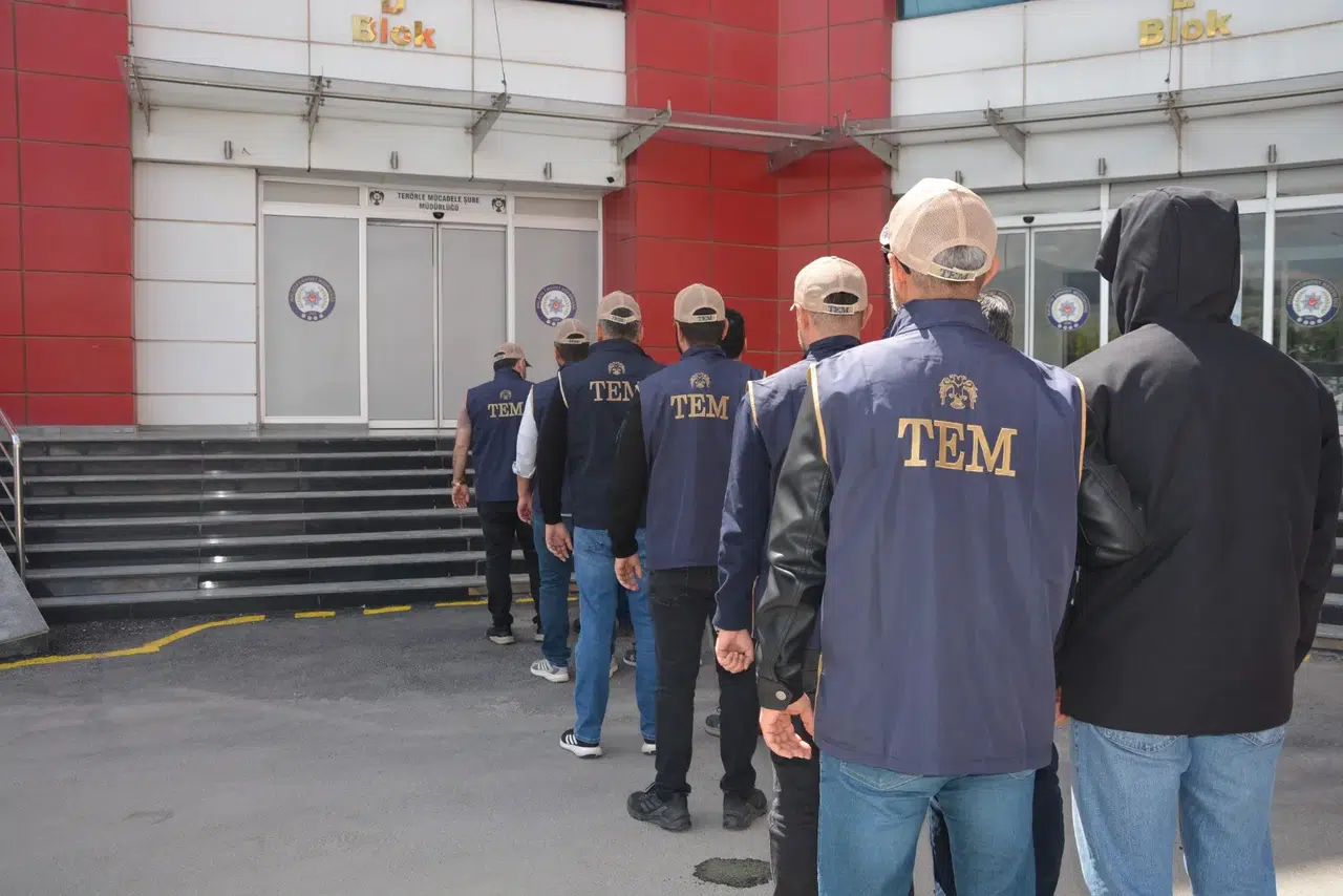 Listede Konya da var: 16 ilde FETÖ operasyonu, çok sayıda gözaltı