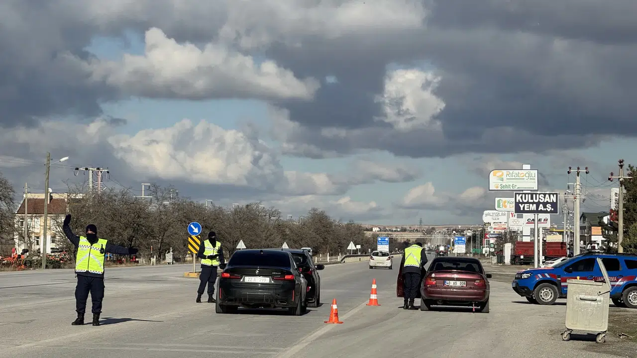 Konya'da denetimler arttı: Yılbaşı öncesi huzur uygulaması başladı
