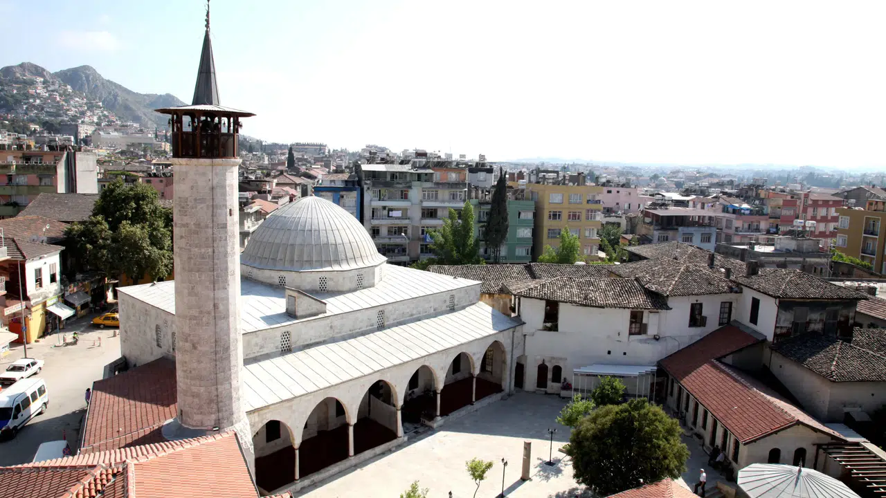 Konya'nın ihya ettiği camiye vatandaşlar akın ediyor