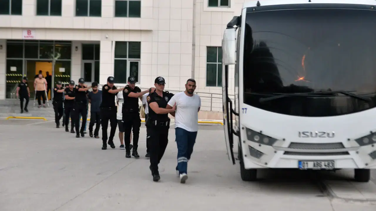 E-imza çetesi: Sevgilisine diploma kız kardeşine ehliyet