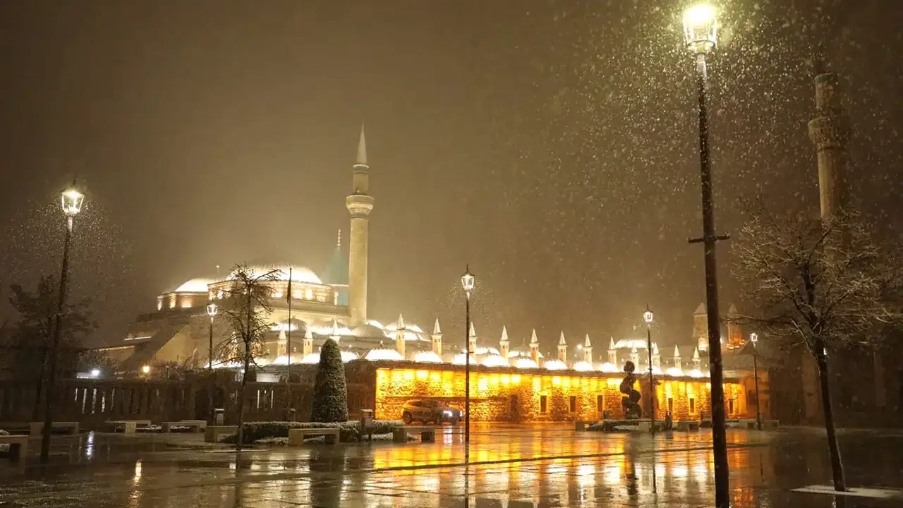 Rekor yağışlar Konya'ya geldi: Merkezin yüzü yine gülmedi