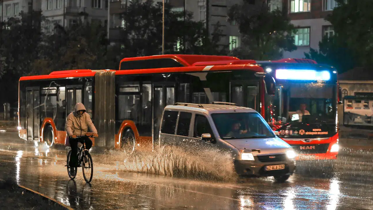 Konya için fırtına ve yağış uyarısı: Kar geri dönüyor