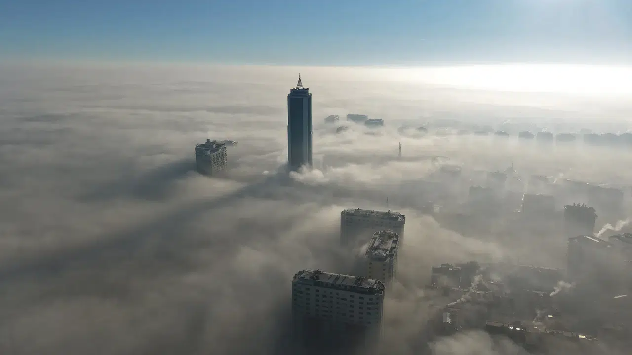 Konya güne bulutların içinde başladı: Görüş mesafesi 10 metreye düştü