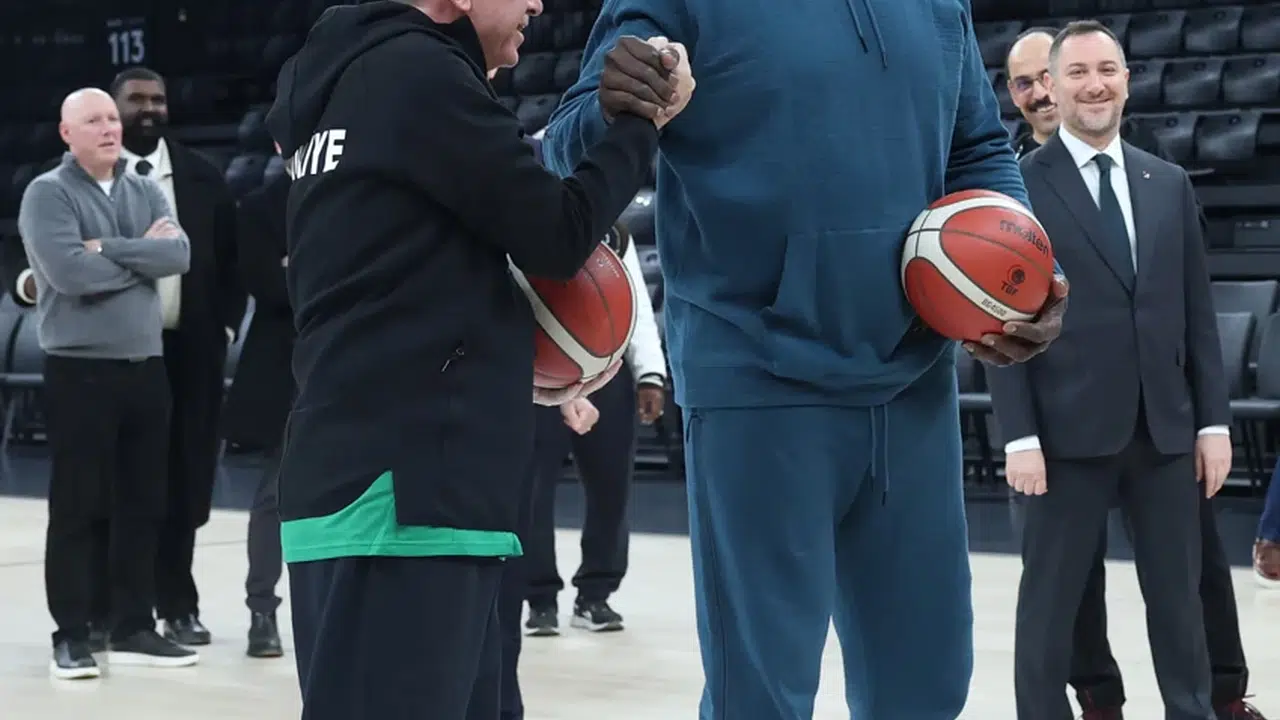 Cumhurbaşkanı Erdoğan, NBA efsanesi Shaquille O'Neal ile bir araya geldi
