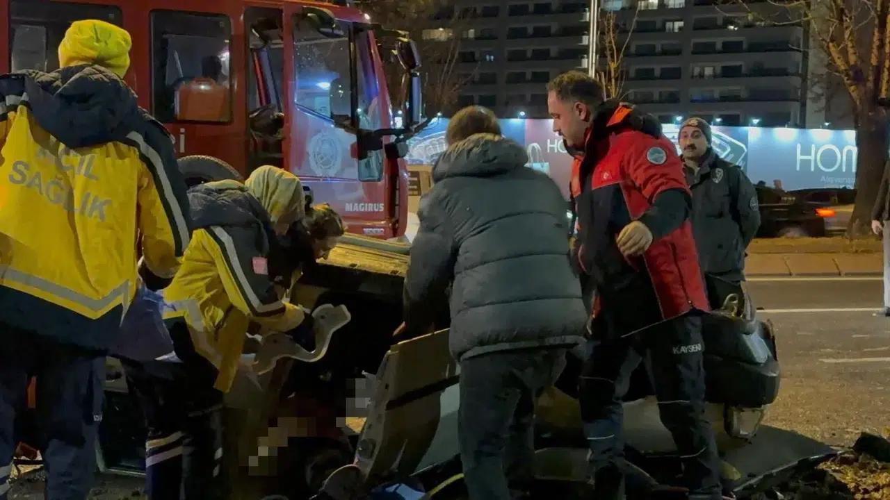 Kaza sonrası arkadaşına büyük vefa: Başından ayrılmadı